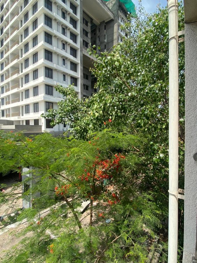 Peaceful Entire 2 Bhk Free Wi Fi Parking Kharadi Apartment *