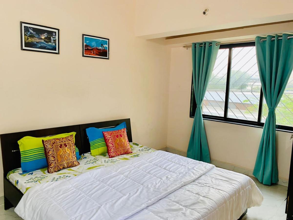 Peaceful Entire 2 Bhk Free Wi Fi Parking Kharadi Apartment *