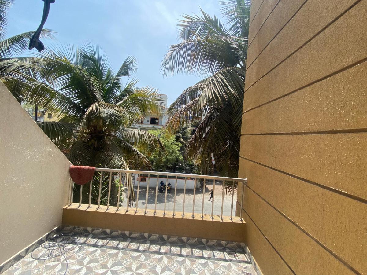 Peaceful Entire 2 Bhk Free Wi Fi Parking Kharadi Apartment