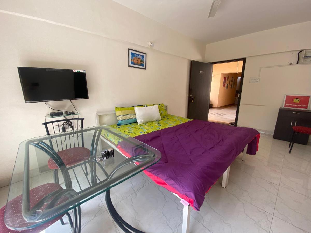 Peaceful Entire 2 Bhk Free Wi Fi Parking Kharadi