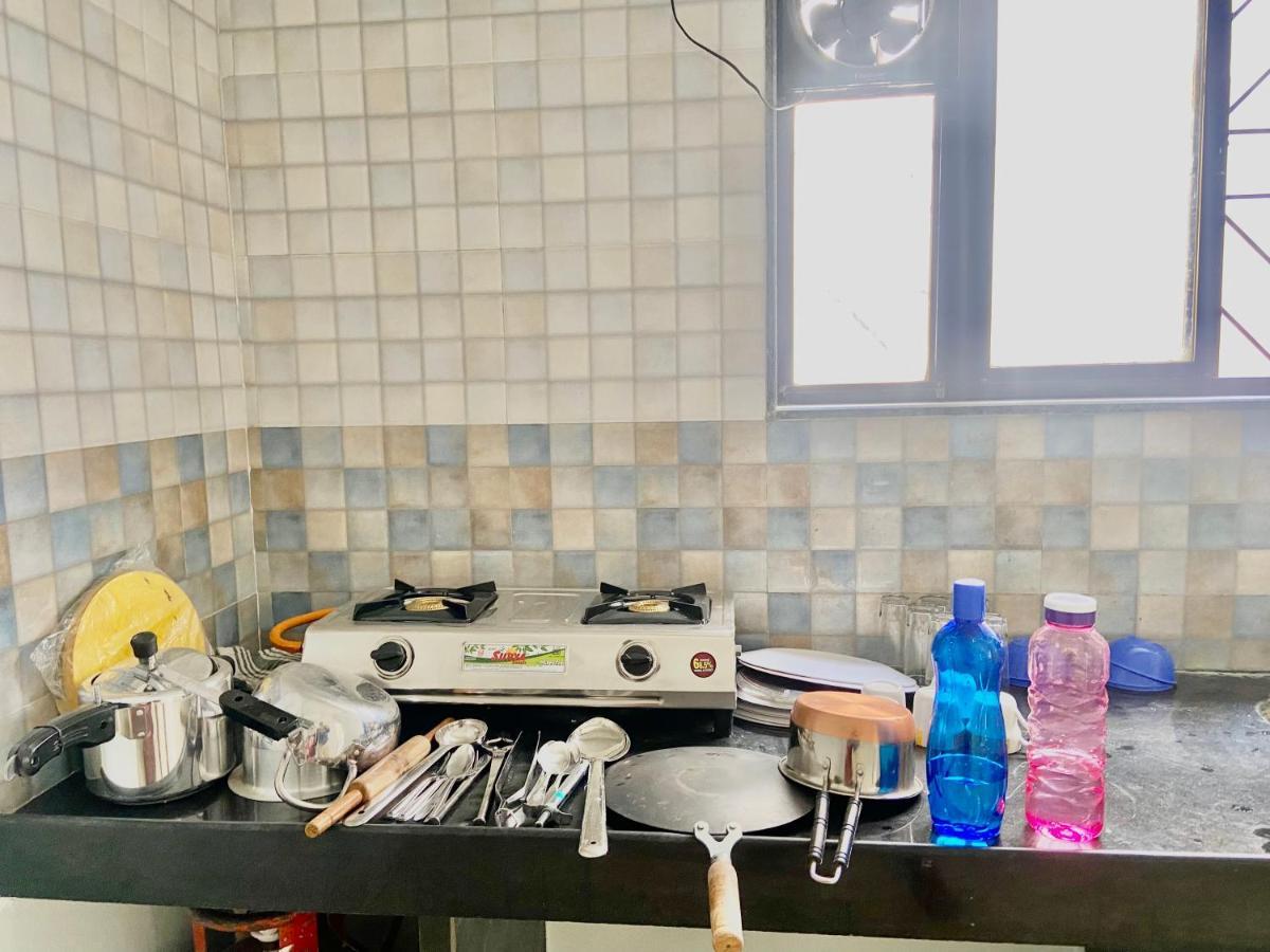 Peaceful Entire 2 Bhk Free Wi Fi Parking Kharadi Apartment
